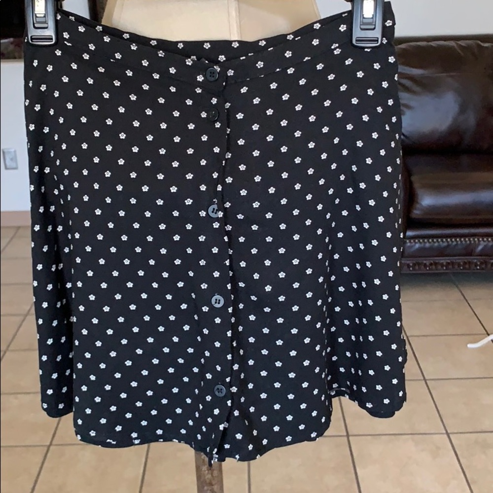 Skater skirt with little flowers pattern